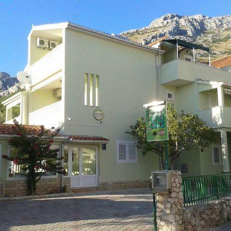 Apartmani Atila Damir Omiš Zewnętrze zdjęcie