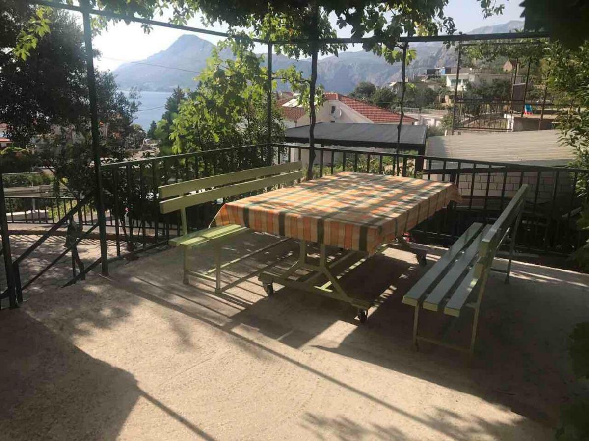 Apartmani Atila Damir Omiš Zewnętrze zdjęcie