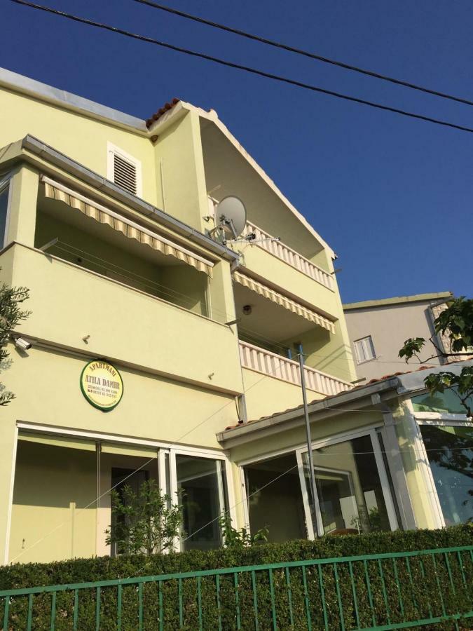 Apartmani Atila Damir Omiš Zewnętrze zdjęcie