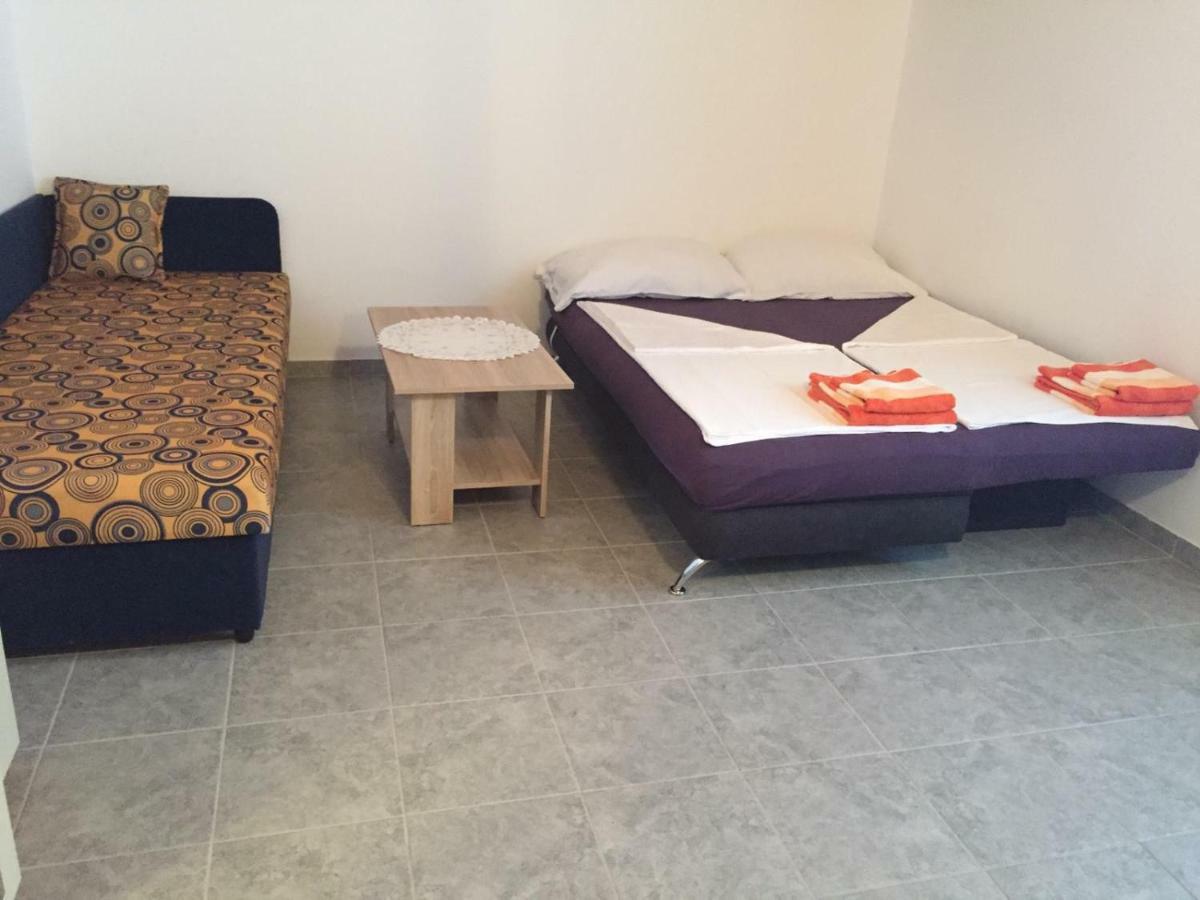 Apartmani Atila Damir Omiš Zewnętrze zdjęcie